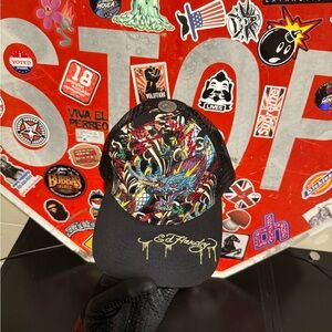 ED HARDY TRUCKER CAP “RHINESTONE DRAGON CAP” ORIGINAL NOT G5